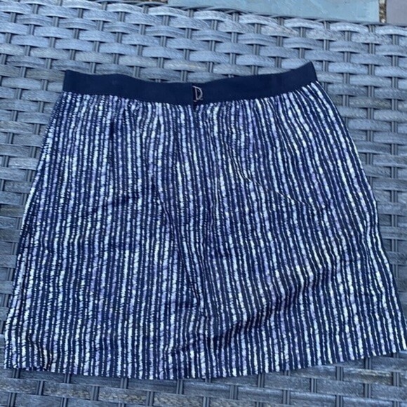 Ann Taylor Loft Skirt - Picture 2 of 5
